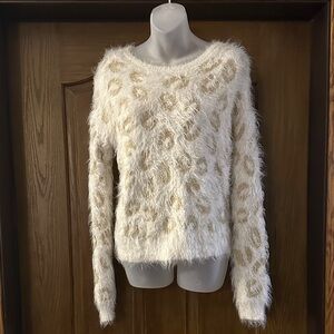 APT. 9 Size Medium Cream and Metallic Gold Eyelash Sweater